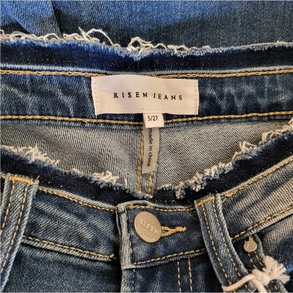 NWT Risen High Rise Distressed Denim Jeans Size 5/27 - Picture 7 of 9
